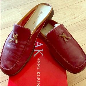 Leather flats; soooo comfortable